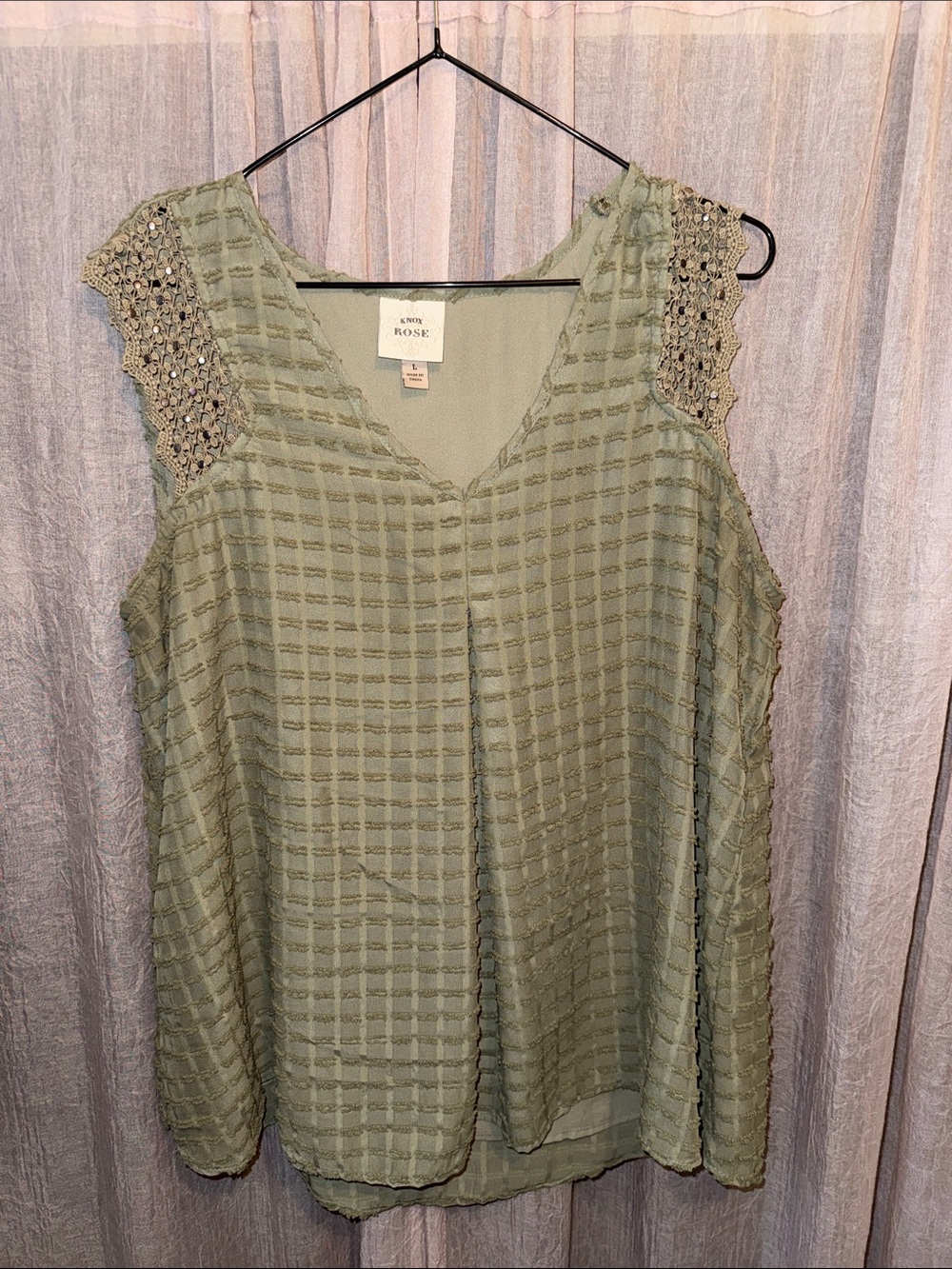 Knox Rose Olive Green Textured Lace-Trim V-Neck Tank